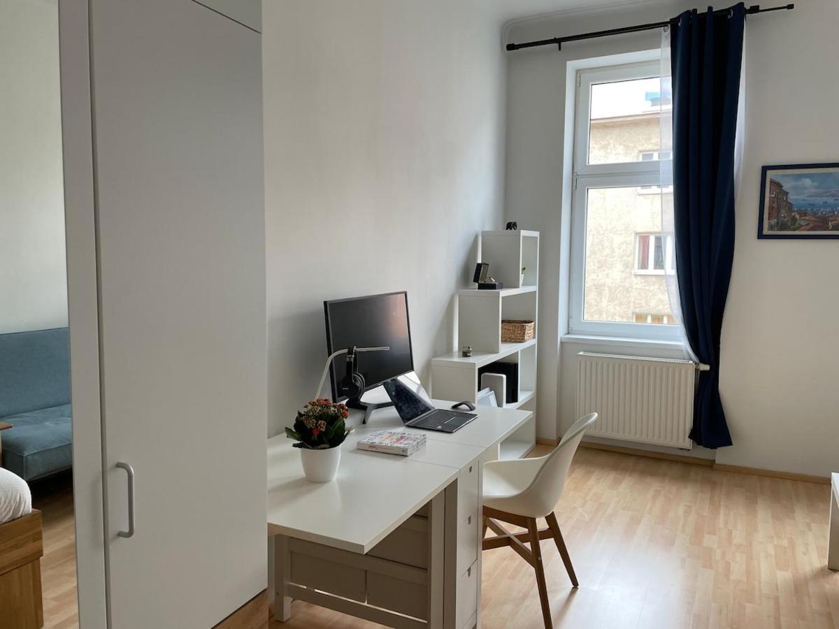Apartment Long-term - - Charming